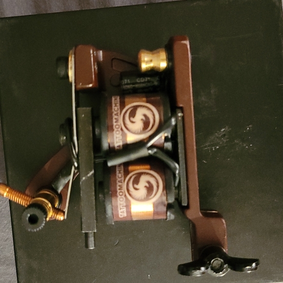 #41) Tattoo Guns - Picture 2 of 10